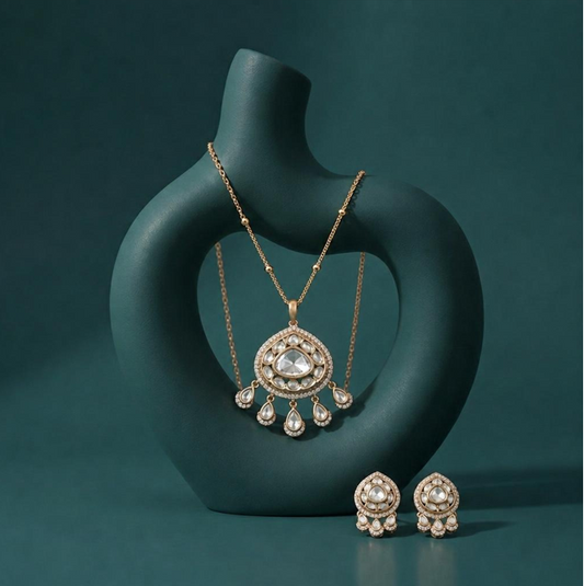 Liora Pendant Set