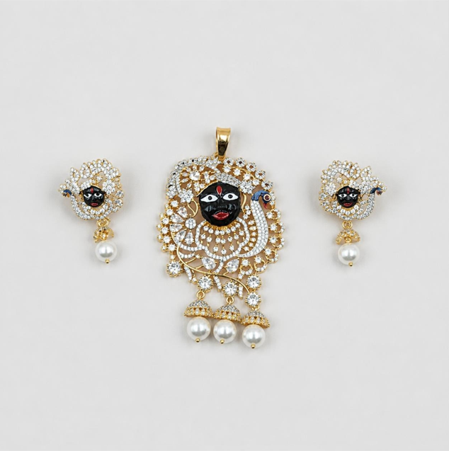 Pearl Heritage Pendant Set