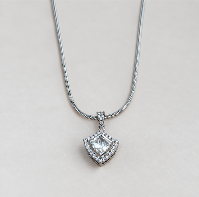 Luna Radiance Pendant Set